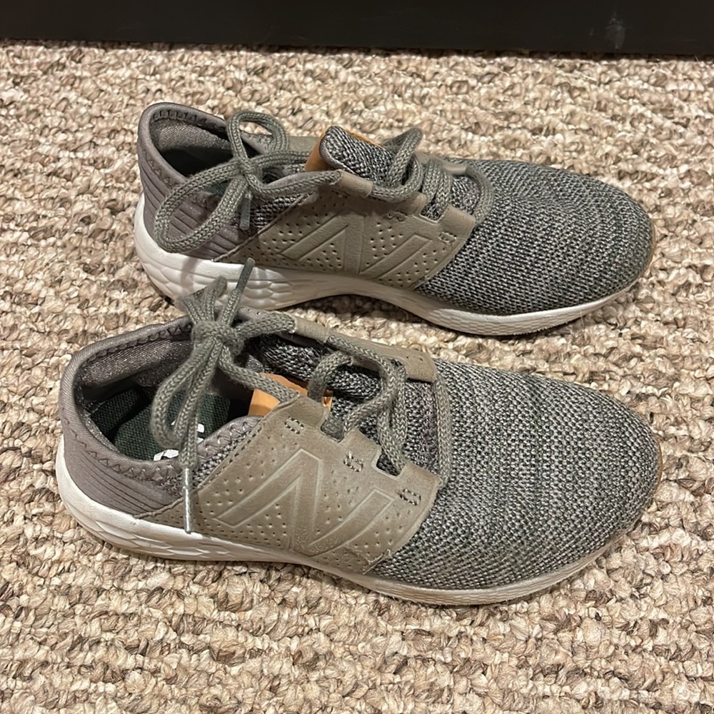 New Balance Size 1 Boys sneakers